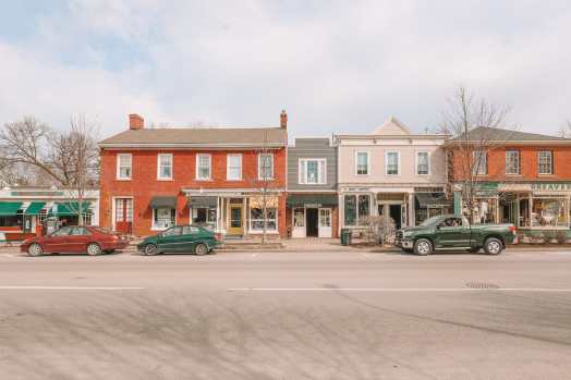 Niagara-On-The-Lake, Vineyards And Niagara Falls At Midnight (5)