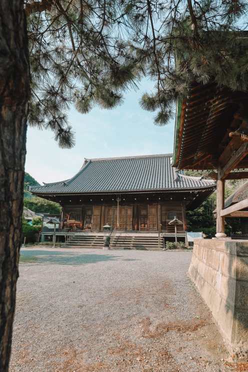 Temple Searching And Traditional Ryokans In Yokohama - Japan (10)