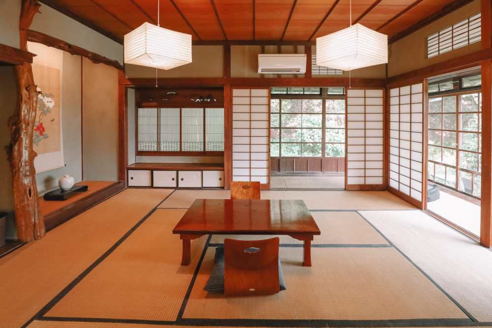 Temple Searching And Traditional Ryokans In Yokohama - Japan (2)