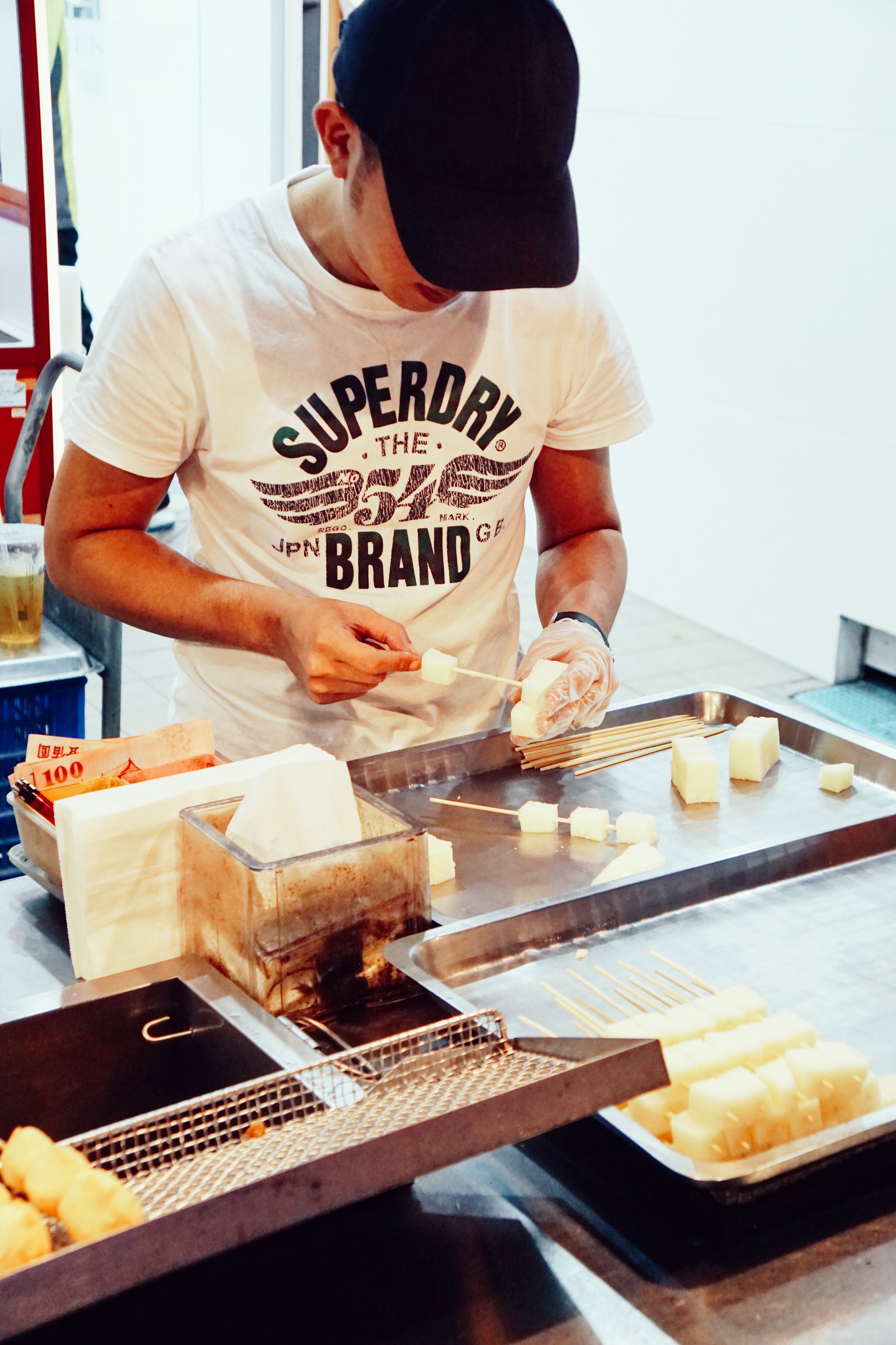 frying-milk-taiwan-night-market.jpg